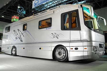 RV Windshield Repair and Replacement Picture of a recreational vehicle
